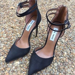 NEW Steve Madden Strappy Heels